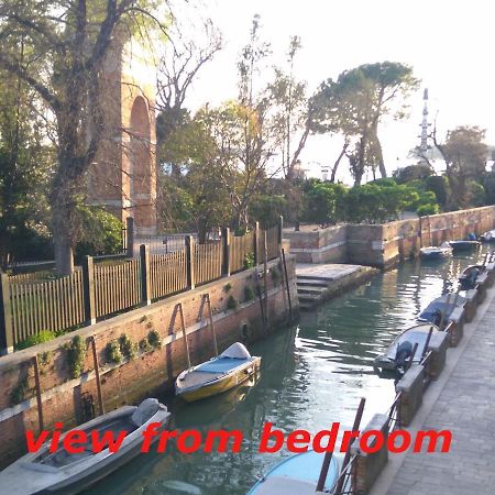 Susy Biennale Apartment - Canal View And Garden Venedig Exteriör bild