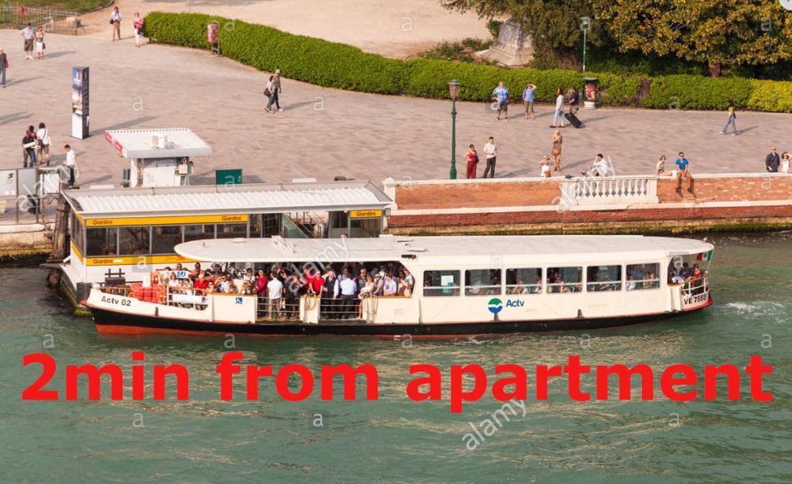 Susy Biennale Apartment - Canal View And Garden Venedig Exteriör bild